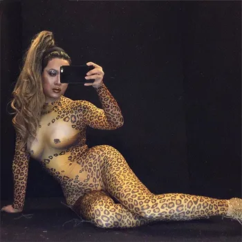 New Leopard sexy female jumpsuit stage wear leopard print Leotard Elasticity bodysuit Party Nightclub dance performance costume
New Leopard sexy female jumpsuit stage wear leopard print Leotard Elasticity bodysuit Party Nightclub dance performance costume