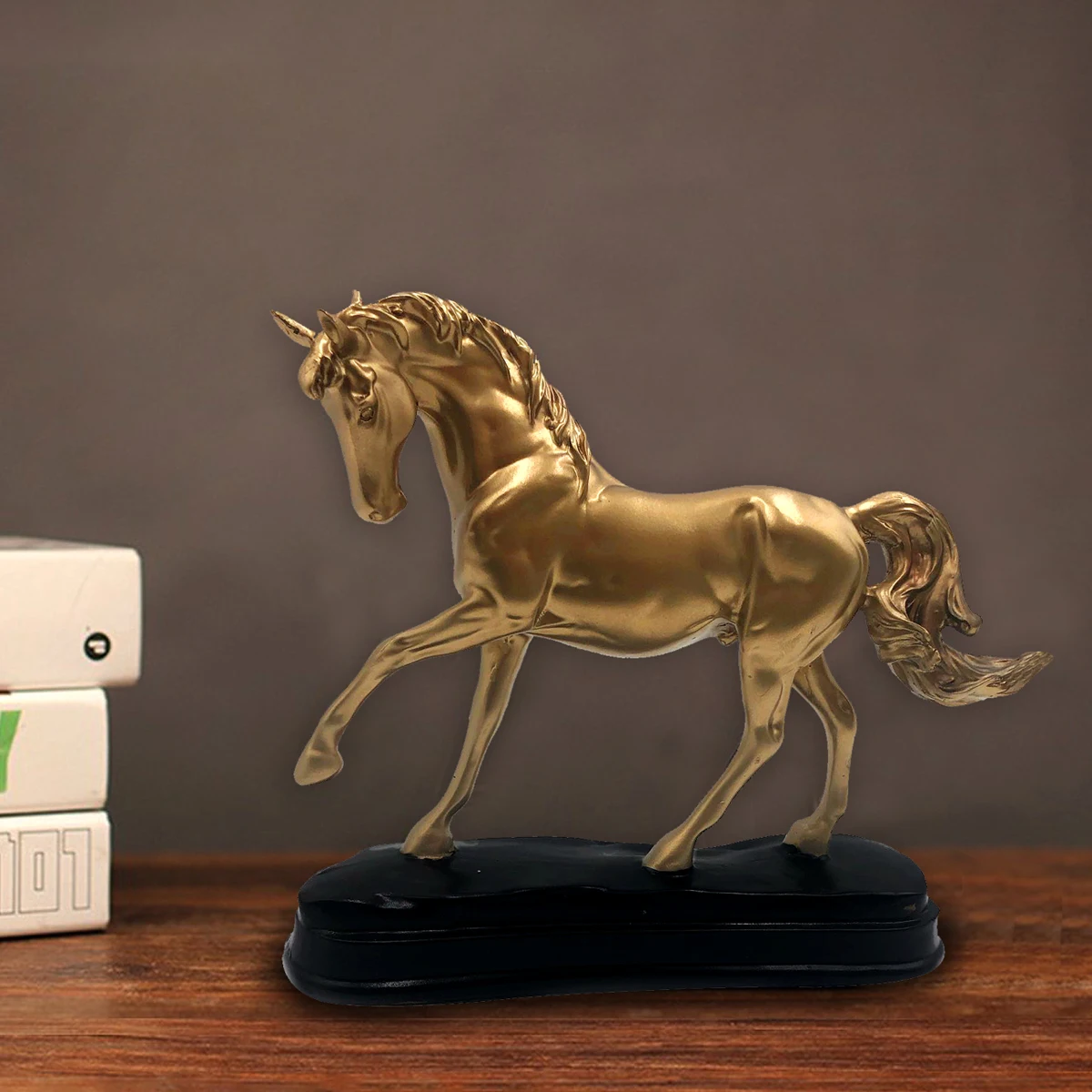 Vintage pony resin ornaments set living room home decorations Nordic style creative crafts desktop gifts
Vintage pony resin ornaments set living room home decorations Nordic style creative crafts desktop gifts