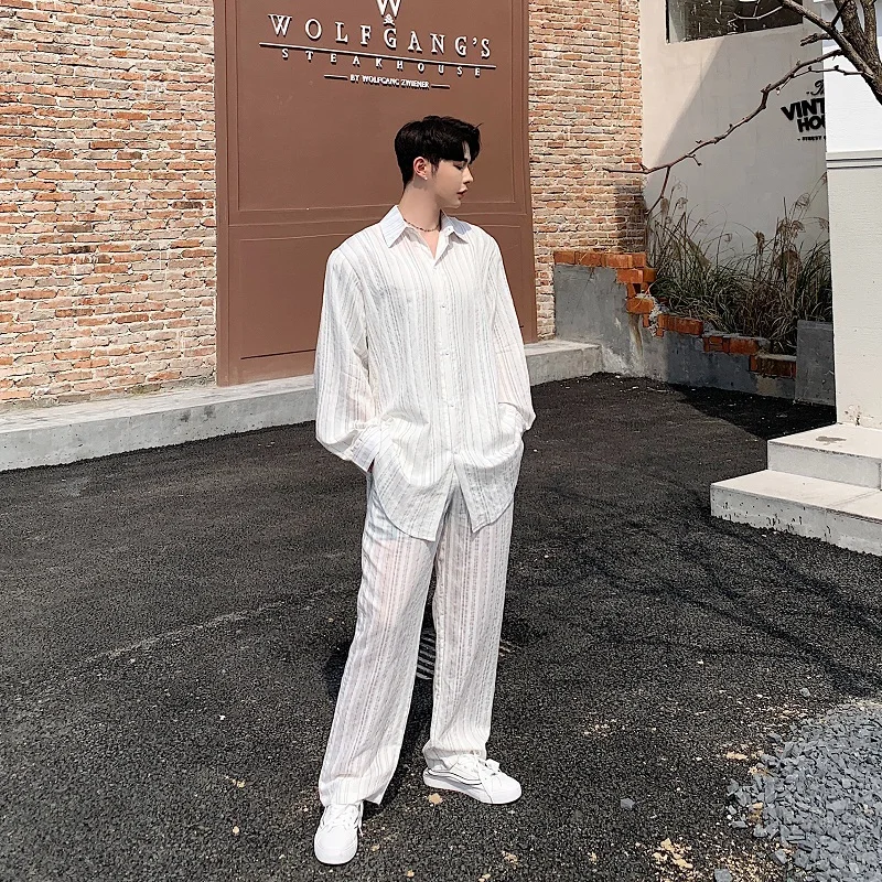 Men's Shirt 19 Summer New Loose Stripe Temperament Long Sleeve Shirt Lapel Slim Long Sleeve Personality Youth Casual Men's Wear
Men's Shirt 19 Summer New Loose Stripe Temperament Long Sleeve Shirt Lapel Slim Long Sleeve Personality Youth Casual Men's Wear