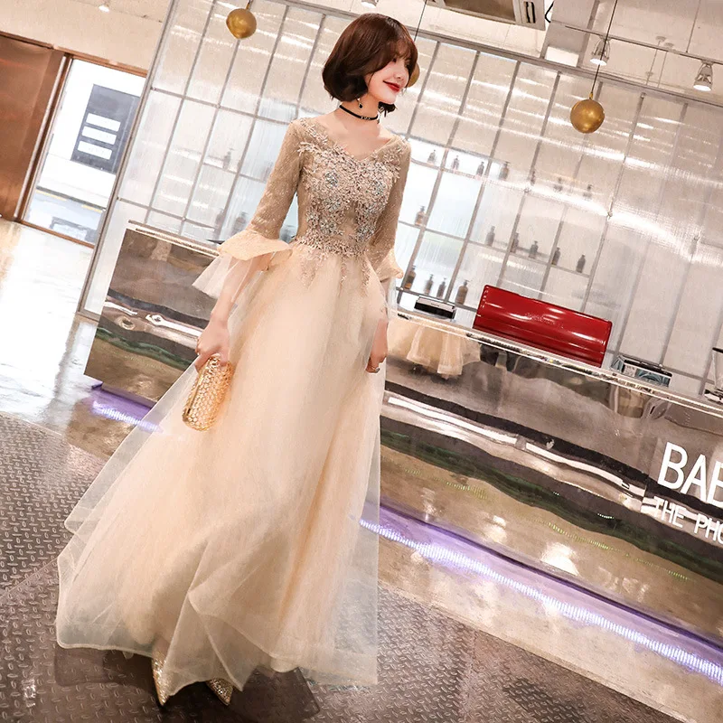 Noble Aura Queen Long Golden High-End Annual Meeting Party Cute Embroidered Elegant Temperament Dress Female Dames Jurken A105
Noble Aura Queen Long Golden High-End Annual Meeting Party Cute Embroidered Elegant Temperament Dress Female Dames Jurken A105