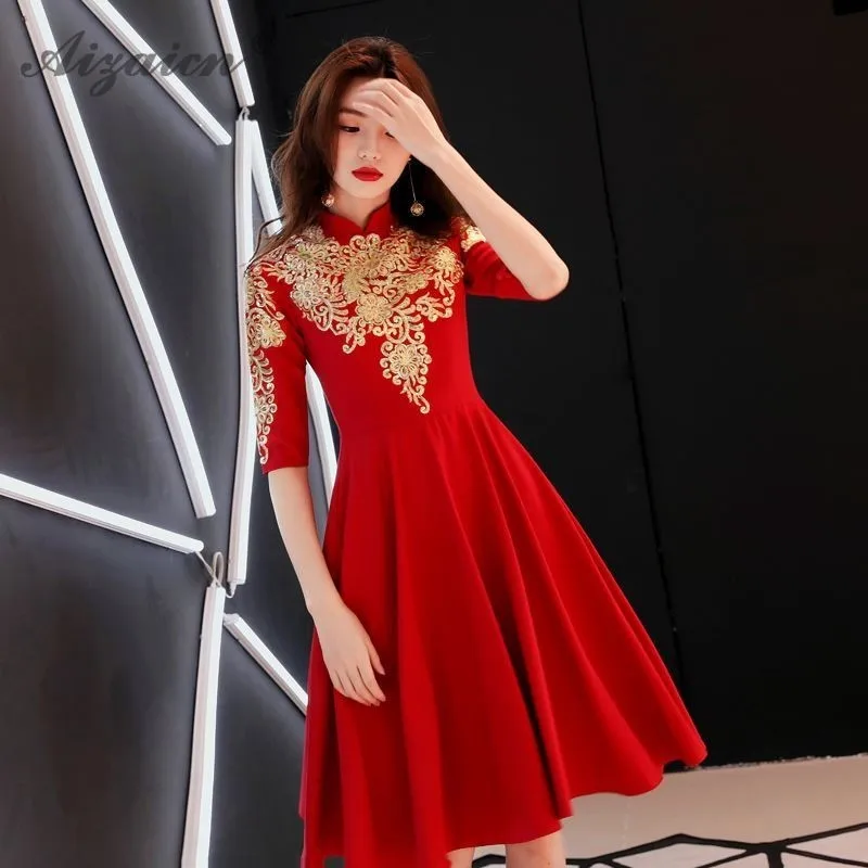 Red Embroidery Short Cheongsam Dress Mini Chinese Wedding Qipao Girl Lace Oriental Dresses Traditional Evening Gown China Qi Pao
Red Embroidery Short Cheongsam Dress Mini Chinese Wedding Qipao Girl Lace Oriental Dresses Traditional Evening Gown China Qi Pao