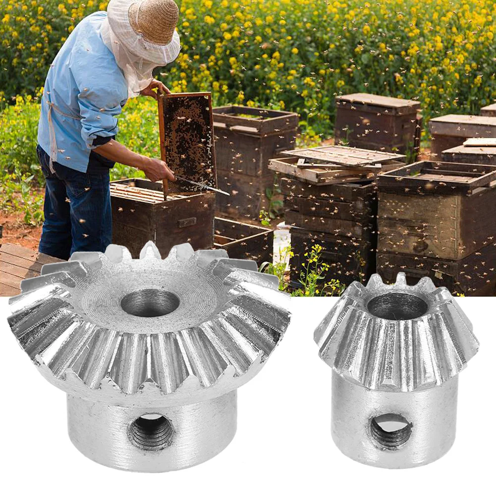Gear with Screw and Wrench Set for Honey Extractor Extracting Repair Beekeeping Beekeeper Tool
Gear with Screw and Wrench Set for Honey Extractor Extracting Repair Beekeeping Beekeeper Tool