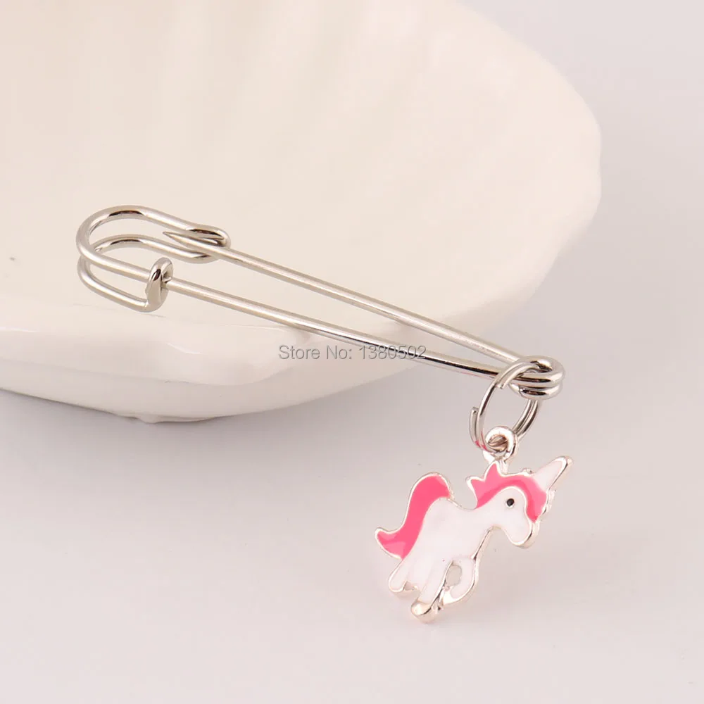 5pcs/lot 56mm long Safety pins with Horse Shape Decoration Brooch pin for women earring
5pcs/lot 56mm long Safety pins with Horse Shape Decoration Brooch pin for women earring