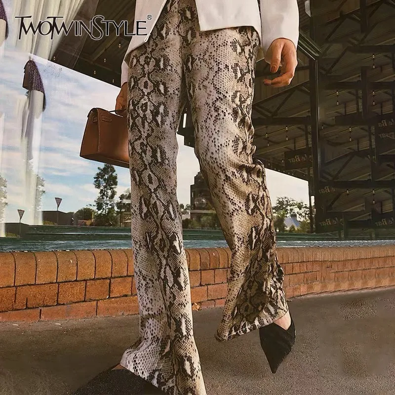 TWOTWINSTYLE Korean Fashion Snake Print Women Pants High Waist Large Size Long Trousers Female Streetwear Spring 2019 New Tide
TWOTWINSTYLE Korean Fashion Snake Print Women Pants High Waist Large Size Long Trousers Female Streetwear Spring 2019 New Tide