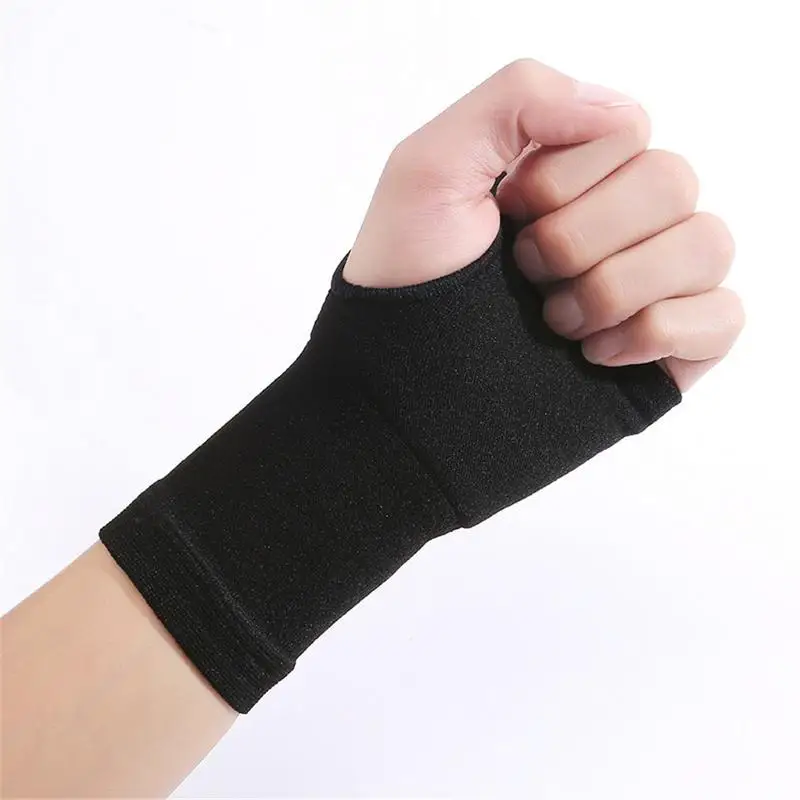 1 Pair Sport Wrist Guard For Palm & Wrist Support For Palm Wrist Hand Support Glove Elastic Brace Sleeve Sports Bandage Gym
1 Pair Sport Wrist Guard For Palm & Wrist Support For Palm Wrist Hand Support Glove Elastic Brace Sleeve Sports Bandage Gym