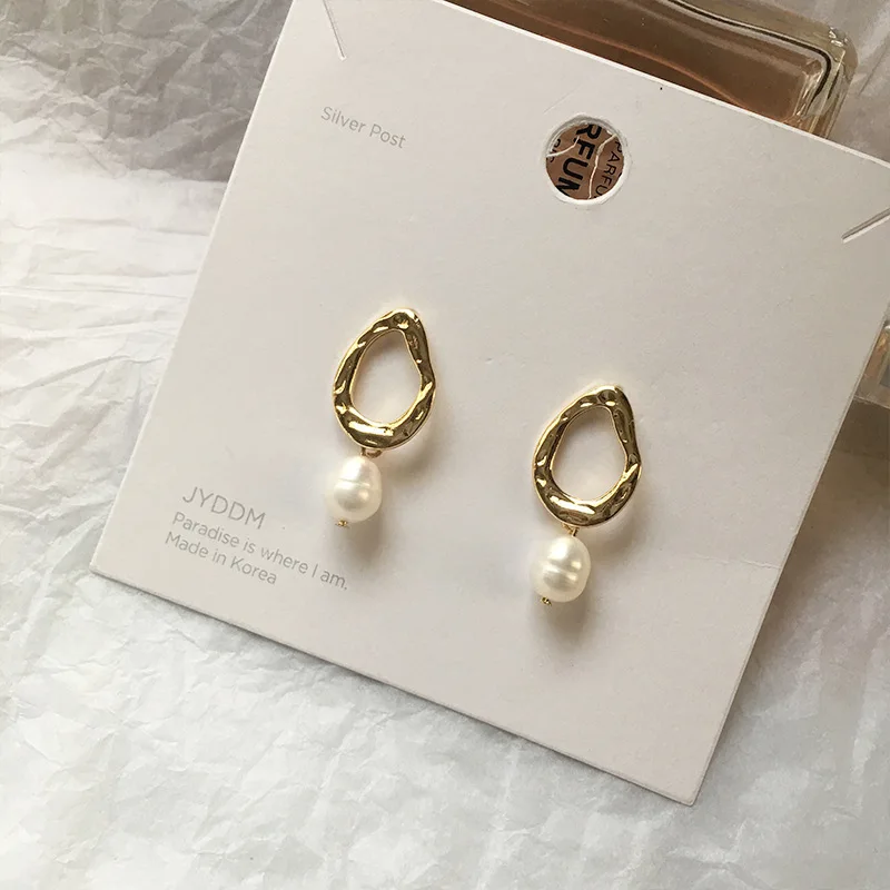Korea Design Metal Gold Geometric Irregular Circle Square Natural Freshwater Pearl Stud Earrings for Women Girl Gift
Korea Design Metal Gold Geometric Irregular Circle Square Natural Freshwater Pearl Stud Earrings for Women Girl Gift