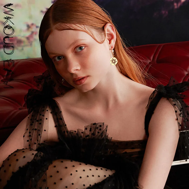 WKOUD EAM 2019 New Baroque Woman Metal Sun Pendant Earrings Fashion Female Zinc Alloy Jewelry Accessories Party Gift S#TA277
WKOUD EAM 2019 New Baroque Woman Metal Sun Pendant Earrings Fashion Female Zinc Alloy Jewelry Accessories Party Gift S#TA277