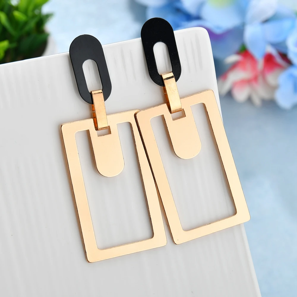 MESTLIO 2019 New Korean Personalty Style Metal Handmade Rectangle Geometric Hollow Alloy Dangle Earrings For Women Party Jewelry
MESTLIO 2019 New Korean Personalty Style Metal Handmade Rectangle Geometric Hollow Alloy Dangle Earrings For Women Party Jewelry