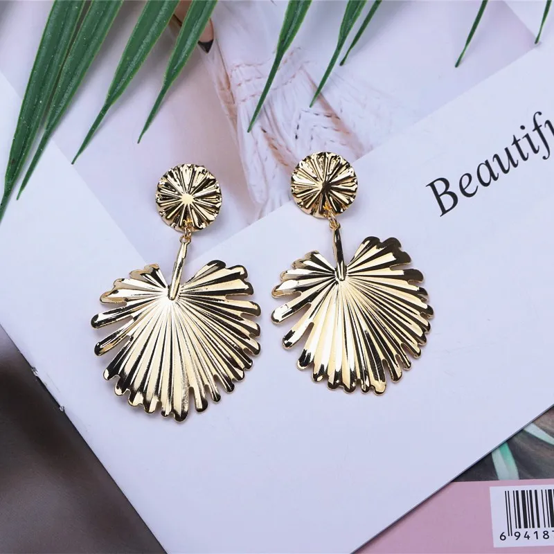2019 New Arrival Golden Leaves Metal Drop Earrings Wholesale ZA big Vintage Statement Earrings for Women Plant pendientes za
2019 New Arrival Golden Leaves Metal Drop Earrings Wholesale ZA big Vintage Statement Earrings for Women Plant pendientes za