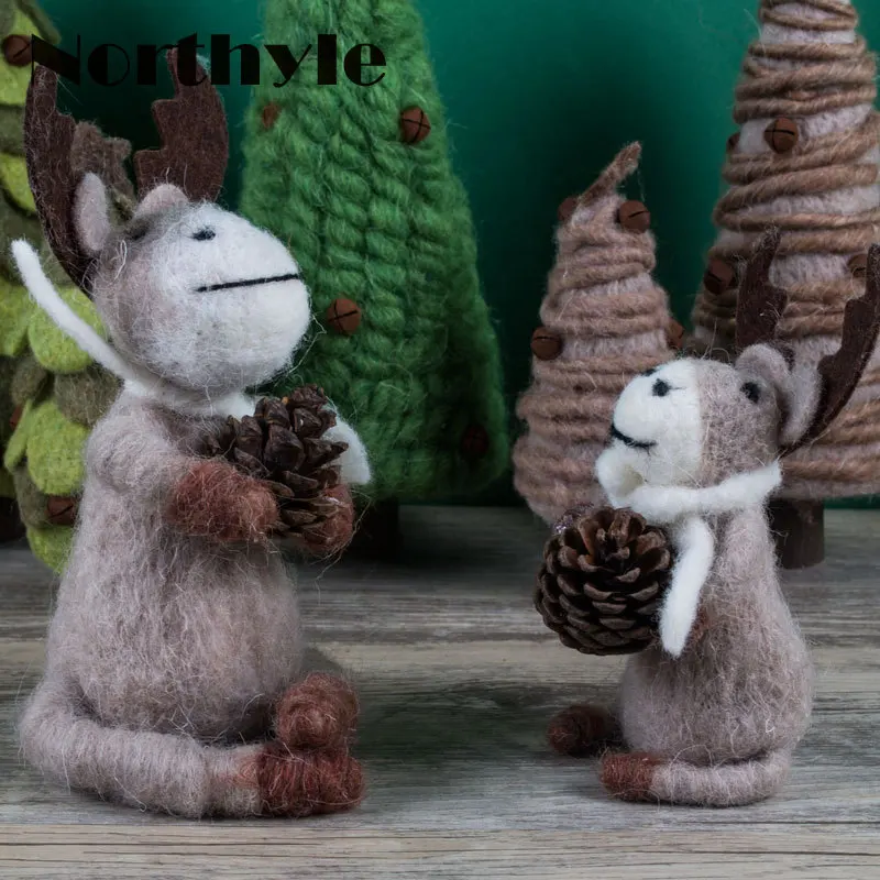 Original Dream House DH BS163358 reindeer holding pinecone wool miniature deer figurine craft christmas gift xmas decoration
Original Dream House DH BS163358 reindeer holding pinecone wool miniature deer figurine craft christmas gift xmas decoration