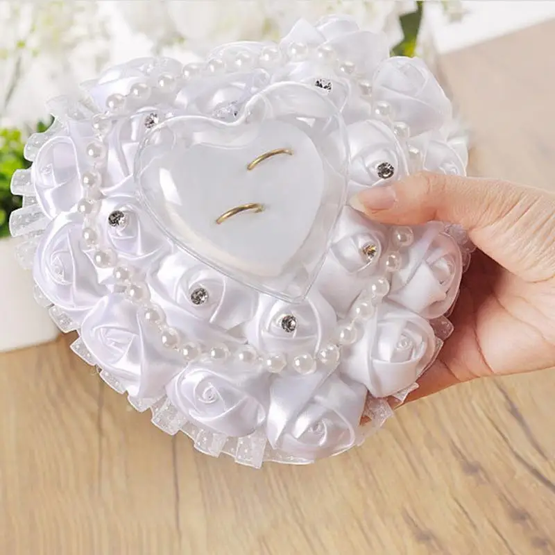 1pcs Heart Design Ring Pillow European Style Pearl Heart Pillow Shaped White Ring Box Wedding Supplies For Bride
1pcs Heart Design Ring Pillow European Style Pearl Heart Pillow Shaped White Ring Box Wedding Supplies For Bride