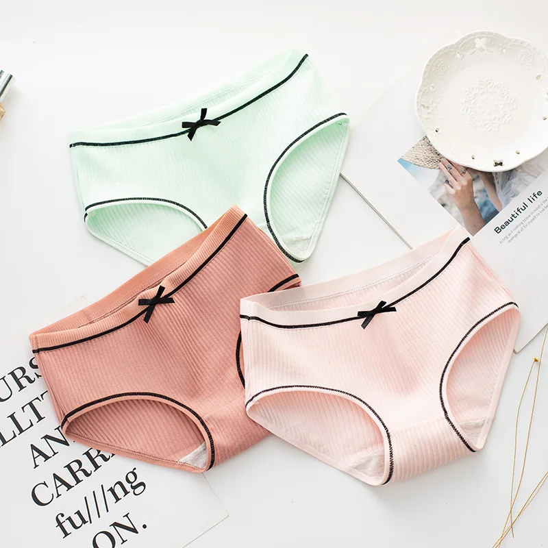 2019 Spring New Japanese Girls All Cotton Girls Student Underpants Mid-waist Triangle Pants Princess Lovely and Sweet Kawaii
2019 Spring New Japanese Girls All Cotton Girls Student Underpants Mid-waist Triangle Pants Princess Lovely and Sweet Kawaii