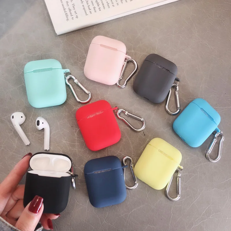 For AirPods case Solid color simple silicone anti-fall Apple wireless headset charging box cover Japan Korean women with hook
For AirPods case Solid color simple silicone anti-fall Apple wireless headset charging box cover Japan Korean women with hook