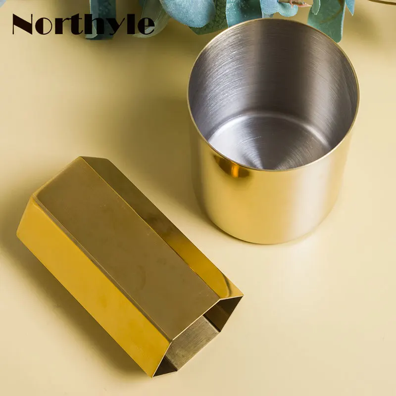 Nordic Geometry metal gold vase flowerpot storage jar home decoration iron hexagon pot DIY wedding decoration pencil vase
Nordic Geometry metal gold vase flowerpot storage jar home decoration iron hexagon pot DIY wedding decoration pencil vase