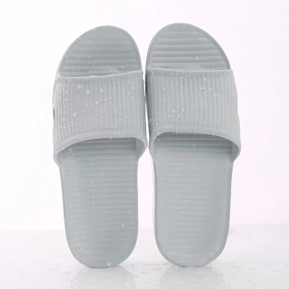 Hot Summer High Quality Sports Beach Soft Shower Sandals Home Flat Bath Slippers Indoor & Outdoor Casual Men Slippers
Hot Summer High Quality Sports Beach Soft Shower Sandals Home Flat Bath Slippers Indoor & Outdoor Casual Men Slippers