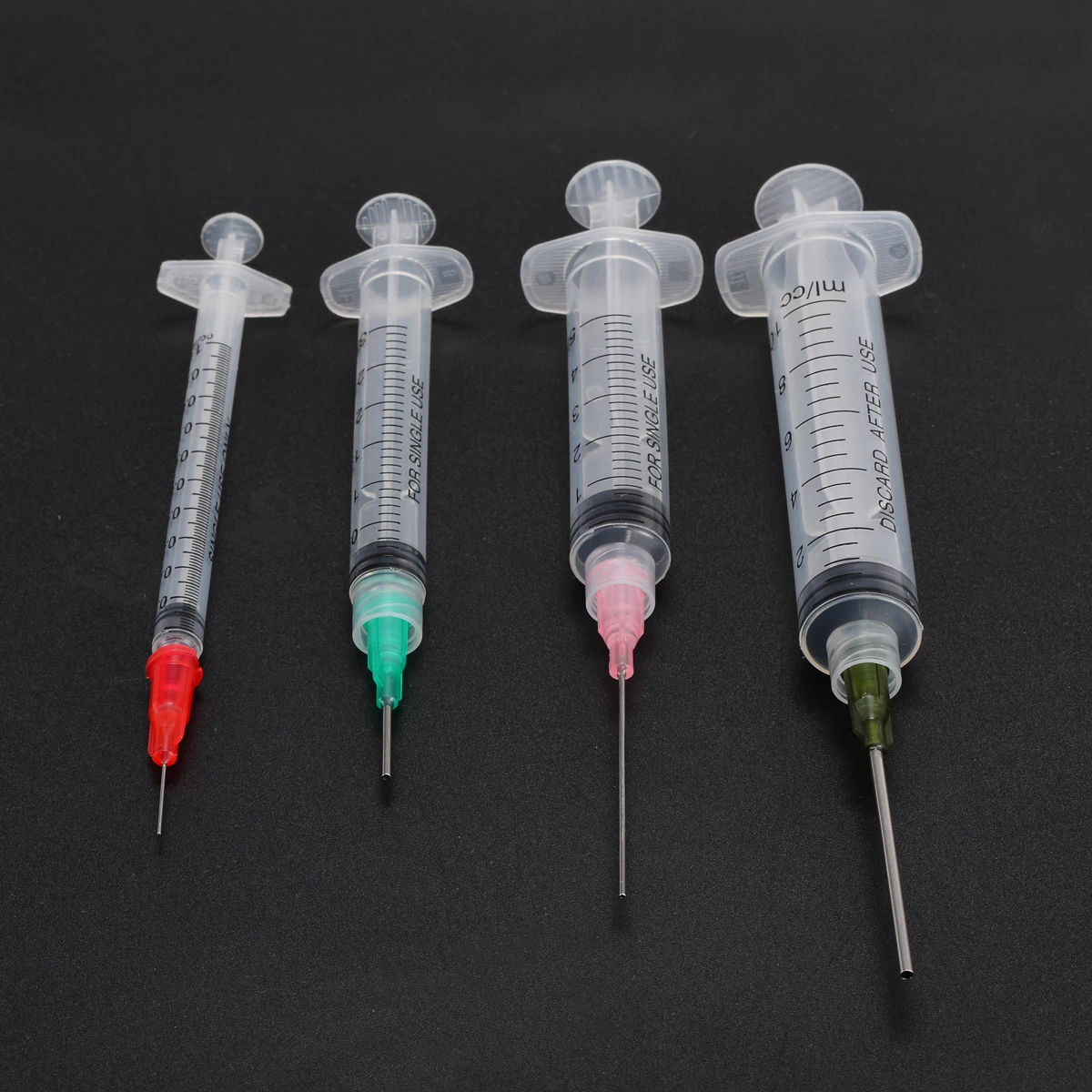 4PCS Luer Lock Syringes + 4pcs 14G-25G Blunt Tip Needles + Caps Syringes Capacity 1ml 3m 5ml 10ml For Essential Oil Making Tool
4PCS Luer Lock Syringes + 4pcs 14G-25G Blunt Tip Needles + Caps Syringes Capacity 1ml 3m 5ml 10ml For Essential Oil Making Tool