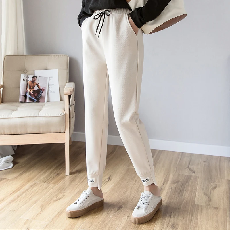 Women Pants 2019 Spring Summer New Female Fashion Solid Elastic Waist Casual Pencil Trousers Harem Pants streetwear Sweatpants
Women Pants 2019 Spring Summer New Female Fashion Solid Elastic Waist Casual Pencil Trousers Harem Pants streetwear Sweatpants