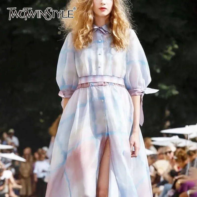TWOTWINSTYLE Print Hit Color Women Dress Lapel Lantern Sleeve High Waist Lace Up Bowknot Split Long Dresses Female 2019 Spring
TWOTWINSTYLE Print Hit Color Women Dress Lapel Lantern Sleeve High Waist Lace Up Bowknot Split Long Dresses Female 2019 Spring