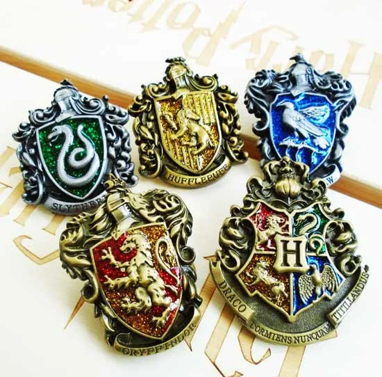 

Harri Potter HP Harry Gryffindor/Hogwarts Slytherin School Metal Cool Badge Pin Brooch Chestpin Costume Accessory Gift