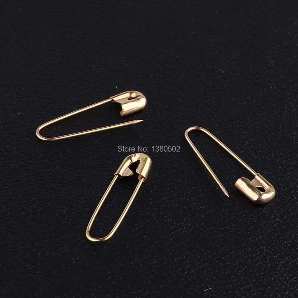 50pcs/lot gold color metal 23*5mm safety pins Brooch Pins for garment label accessories
50pcs/lot gold color metal 23*5mm safety pins Brooch Pins for garment label accessories