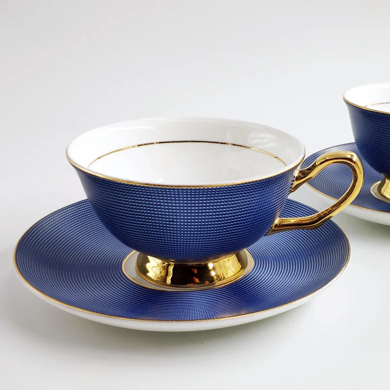 Luxury bone china coffee cup cup a dish European creative elegant English afternoon tea cup tea set ceramic American coffee cup
Luxury bone china coffee cup cup a dish European creative elegant English afternoon tea cup tea set ceramic American coffee cup