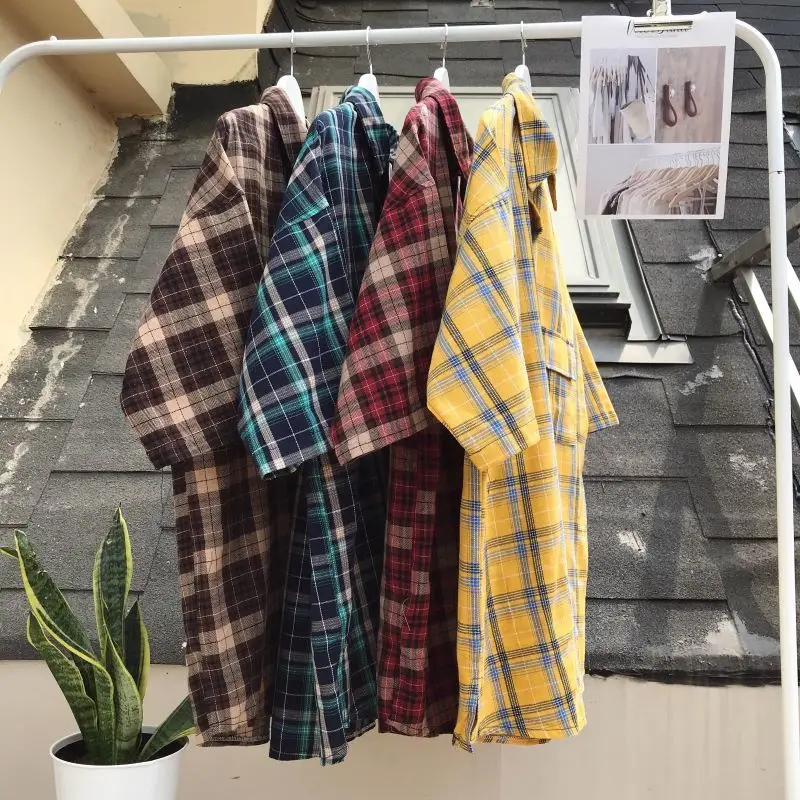 Summer New Plaid Shirt Men Fashion Retro Casual Shirt Man Streetwear Trend Wild Loose Short-sleeved Shirt Male Clothes M-2XL
Summer New Plaid Shirt Men Fashion Retro Casual Shirt Man Streetwear Trend Wild Loose Short-sleeved Shirt Male Clothes M-2XL