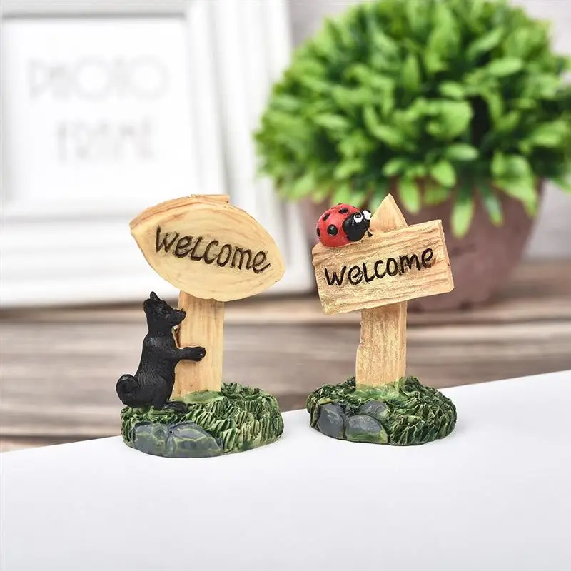 Mini Welcome Stake Resin Craft Decorative Figurines Micro Landscape Ornament Doll House Accessories Miniature Bonsai Decor
Mini Welcome Stake Resin Craft Decorative Figurines Micro Landscape Ornament Doll House Accessories Miniature Bonsai Decor