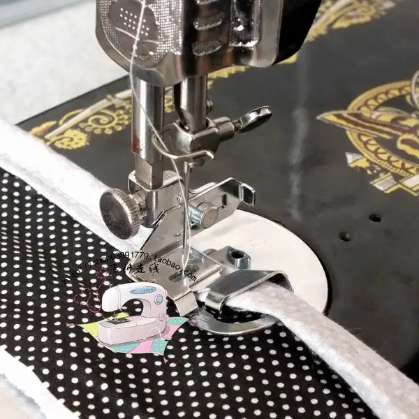 Household sewing machine pull cylinder Large crimping presser foot binder fold edge wrapping cylinder for juki SINGER brother
Household sewing machine pull cylinder Large crimping presser foot binder fold edge wrapping cylinder for juki SINGER brother