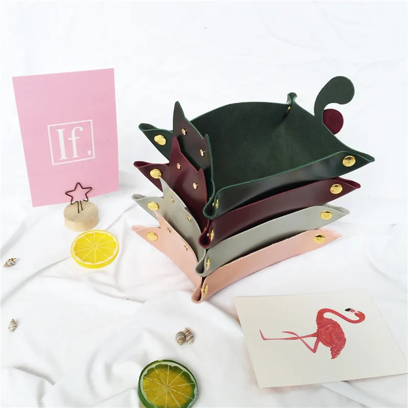 Dice Leather Tray Cat Shape Leather Storage Tray PU Coin Key Makeup Tray Folding Tray With Velvet Cat Storage Box Catch All
Dice Leather Tray Cat Shape Leather Storage Tray PU Coin Key Makeup Tray Folding Tray With Velvet Cat Storage Box Catch All