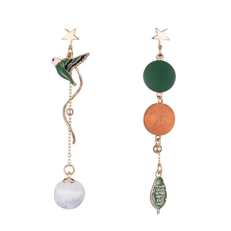 2019 New Long Stud Earrings Bird Earrings Female Korean Fashion Jewelry Sweet Simple Size Plush Ball Long Temperament Earrings
2019 New Long Stud Earrings Bird Earrings Female Korean Fashion Jewelry Sweet Simple Size Plush Ball Long Temperament Earrings