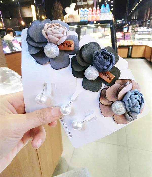 Korean Handmade Concise Fashion Deerskin Velvet Flower Pin Lapel Brooch Corsage Shirt Cardigan Clothing Accessories for Wemen
Korean Handmade Concise Fashion Deerskin Velvet Flower Pin Lapel Brooch Corsage Shirt Cardigan Clothing Accessories for Wemen