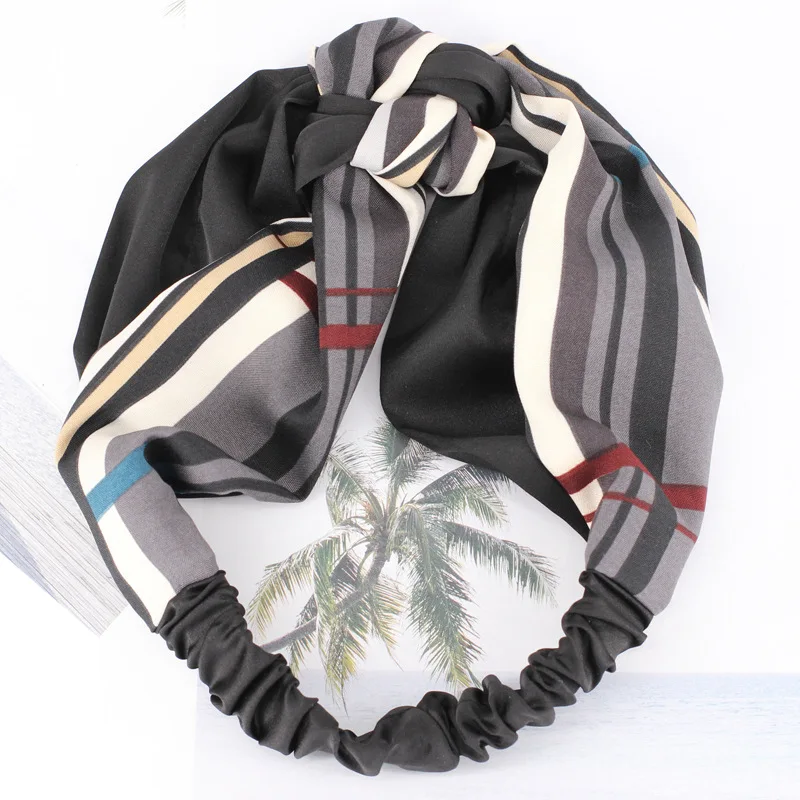 Korean Plaid Print Stitching Wide-edged Headband Cross Hairband Retro Style Satin Knot Collision Color Hairbands
Korean Plaid Print Stitching Wide-edged Headband Cross Hairband Retro Style Satin Knot Collision Color Hairbands