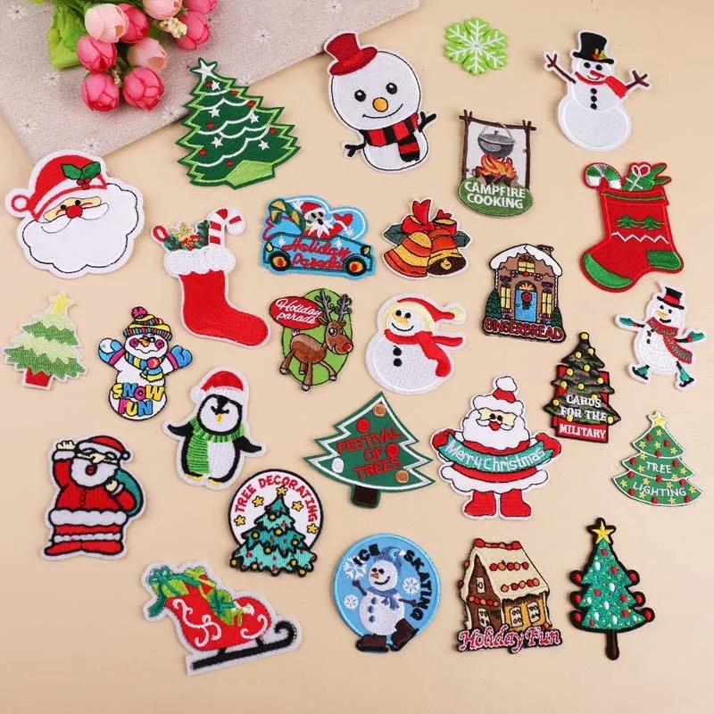 Santa Claus Christmas 2 1//4/"H Embroidered Iron On Applique Patch