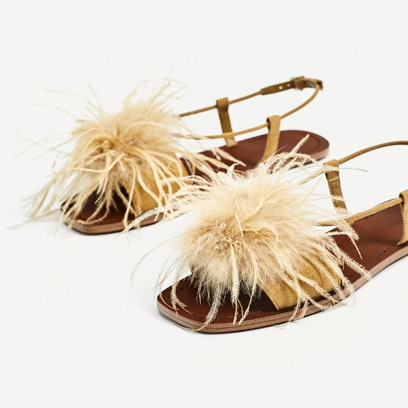 Fashion Catwalk Luxury Fur Women Sandals Casual Flats Summer Shoes Woman Mules Eye Catching Bohemia Style Sandalias Mujer 2019
Fashion Catwalk Luxury Fur Women Sandals Casual Flats Summer Shoes Woman Mules Eye Catching Bohemia Style Sandalias Mujer 2019