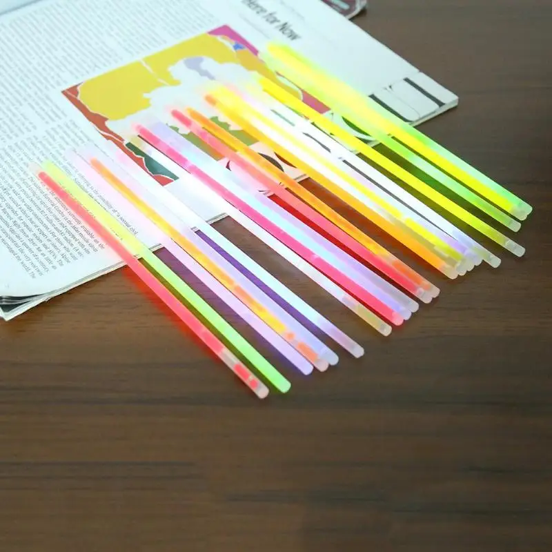 100pcs colorful Fluorescence Light Glow Sticks Bracelets Necklaces Neon Party Stickers Sports Event Party Supplies Concert Decor
100pcs colorful Fluorescence Light Glow Sticks Bracelets Necklaces Neon Party Stickers Sports Event Party Supplies Concert Decor