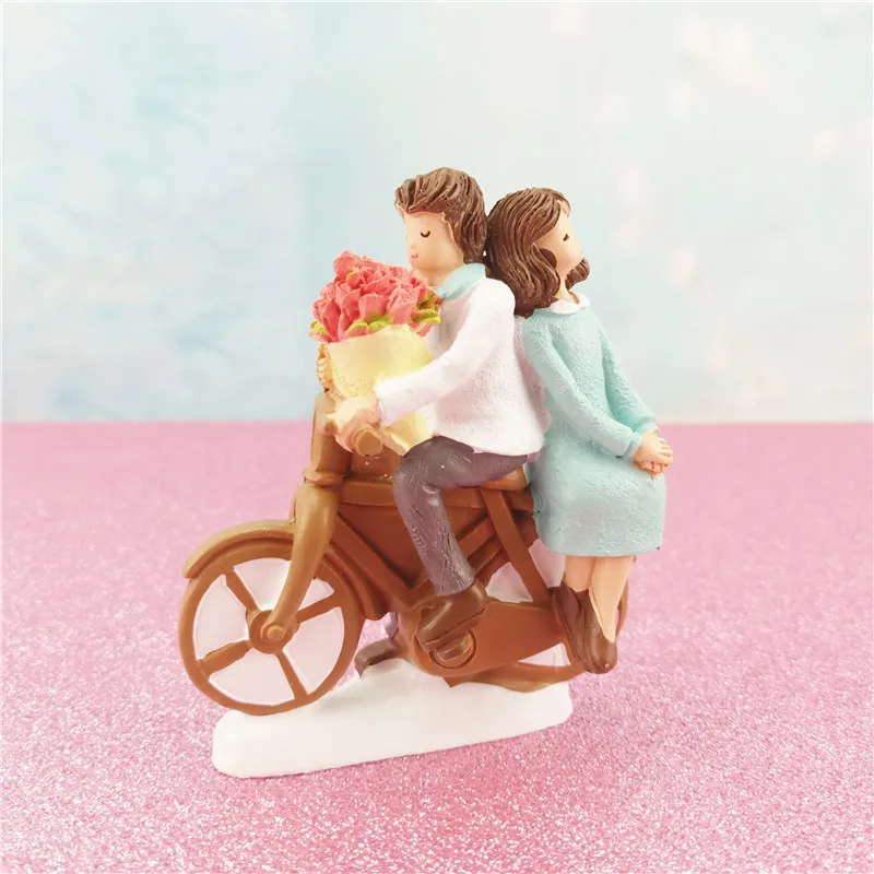 Creative Bicycle couple Cake Bake Cake Decoration figurine cute Lovers figurines wedding gifts car Accessories home decoration
Creative Bicycle couple Cake Bake Cake Decoration figurine cute Lovers figurines wedding gifts car Accessories home decoration