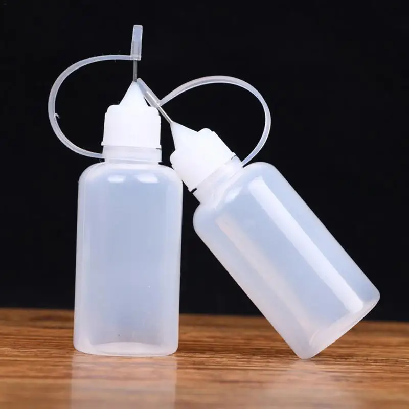 Pinhole Bottle Plastic Glue Applicator Squeeze Bottle DIY Scrapbooking Paper Craft Tool
Pinhole Bottle Plastic Glue Applicator Squeeze Bottle DIY Scrapbooking Paper Craft Tool