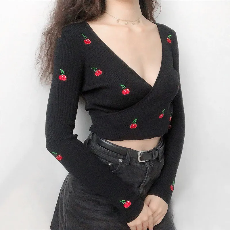 

Summer Fashion V-Neck Thin Knit Pullover Causal Cherry Embroidery Wrap Rib Crop Tops Slim Long Sleeve Cherries Appliques