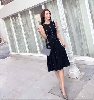 2019 Spring Summer Woman Sweater Dress Casual O Neck Lady Slim Knitted Dress Elegant Sleeveless Beading A-Line Dress
2019 Spring Summer Woman Sweater Dress Casual O Neck Lady Slim Knitted Dress Elegant Sleeveless Beading A-Line Dress