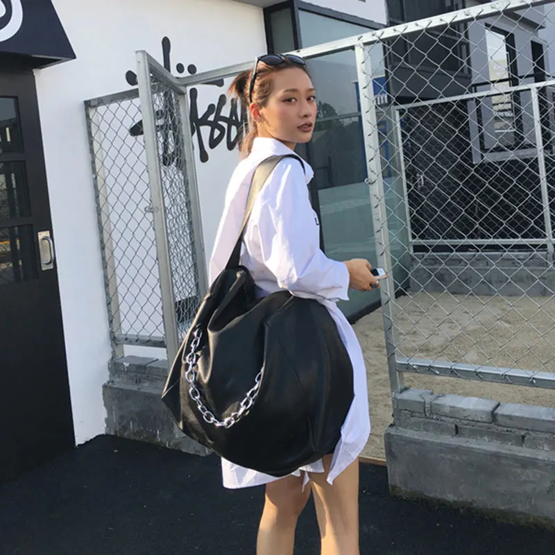 2019 Celebrity Black Big Bag Luxury Handbags Women Bags Designer Men Unisex Soft Leather Hobos Large Capacity Chain Shoulder Bag
2019 Celebrity Black Big Bag Luxury Handbags Women Bags Designer Men Unisex Soft Leather Hobos Large Capacity Chain Shoulder Bag