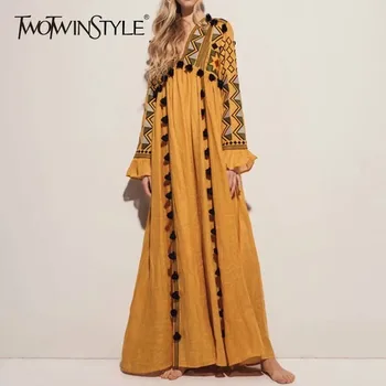 TWOTWINSTYLE Vintage Embroidery V Neck Dress Women Long Sleeve Tassel Patchwork Dresses Female Chinese Style 2020 Spring Fashion
TWOTWINSTYLE Vintage Embroidery V Neck Dress Women Long Sleeve Tassel Patchwork Dresses Female Chinese Style 2020 Spring Fashion