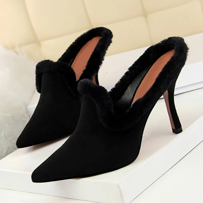 Women Thin High Heel Solid Color Pointed Toe Stiletto Slipper Fashion Plush Winter Outdoor Soft Plush Slippers Shoes DS-A0293
Women Thin High Heel Solid Color Pointed Toe Stiletto Slipper Fashion Plush Winter Outdoor Soft Plush Slippers Shoes DS-A0293