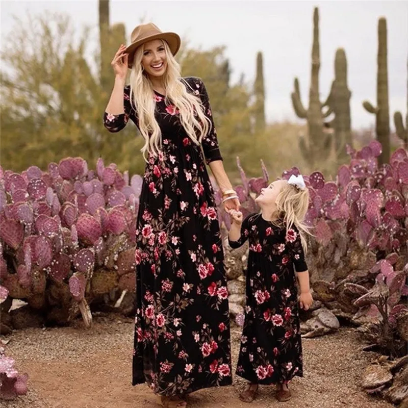 Mother and Daughter Casual Floral Print Long Dress Family Matching Outfits Women Girls Gifts Summer Pullover Clothes
Mother and Daughter Casual Floral Print Long Dress Family Matching Outfits Women Girls Gifts Summer Pullover Clothes