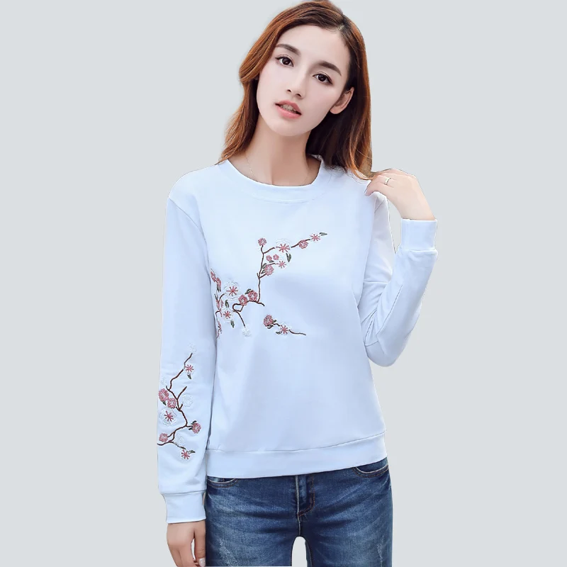 2018 Autumn New Fashion Flowers Embroidery Long sleeve Hoodies Women Round neck Pullover Sweatshirt Large size Female Tracksuit
2018 Autumn New Fashion Flowers Embroidery Long sleeve Hoodies Women Round neck Pullover Sweatshirt Large size Female Tracksuit