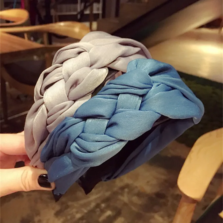 Fashion Elastic Hairband Headband Ladies Handmade Fabric Side Cross Knotted Wide Side Girl Hair Hoop Bands Headdress Jewelry
Fashion Elastic Hairband Headband Ladies Handmade Fabric Side Cross Knotted Wide Side Girl Hair Hoop Bands Headdress Jewelry