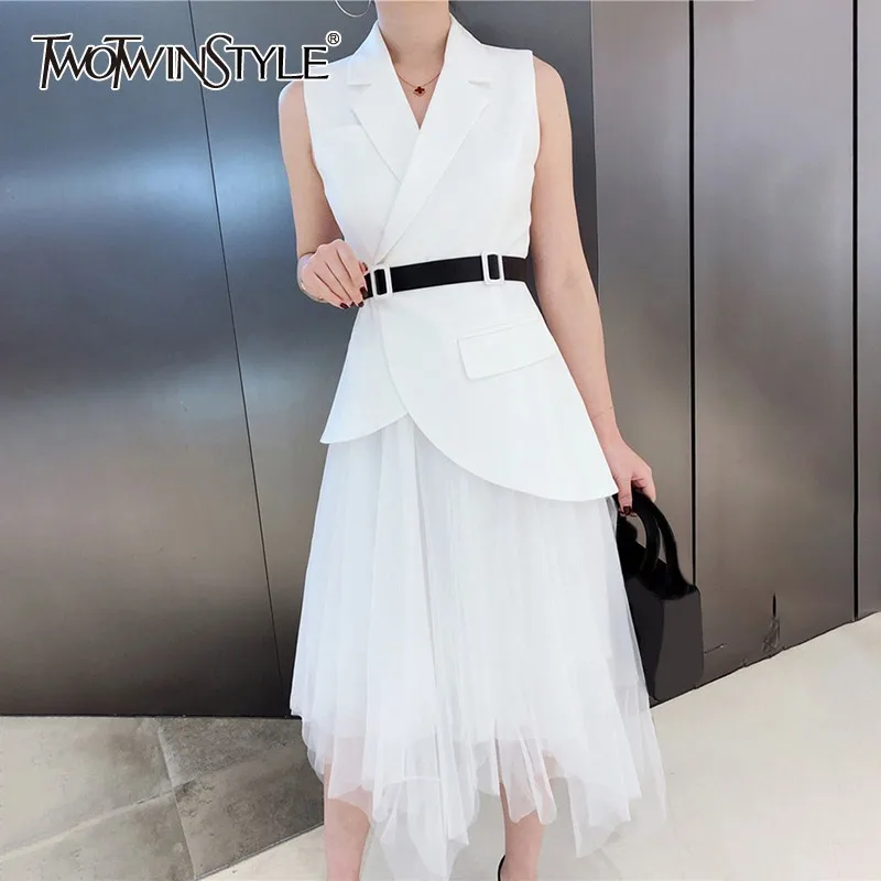 TWOTWINSTYL Solid Irregular Two Piece Set Women Lapel Off Shoulder Sleeve Slim Vest High Waist Mesh Skirt Female Suit Spring
TWOTWINSTYL Solid Irregular Two Piece Set Women Lapel Off Shoulder Sleeve Slim Vest High Waist Mesh Skirt Female Suit Spring