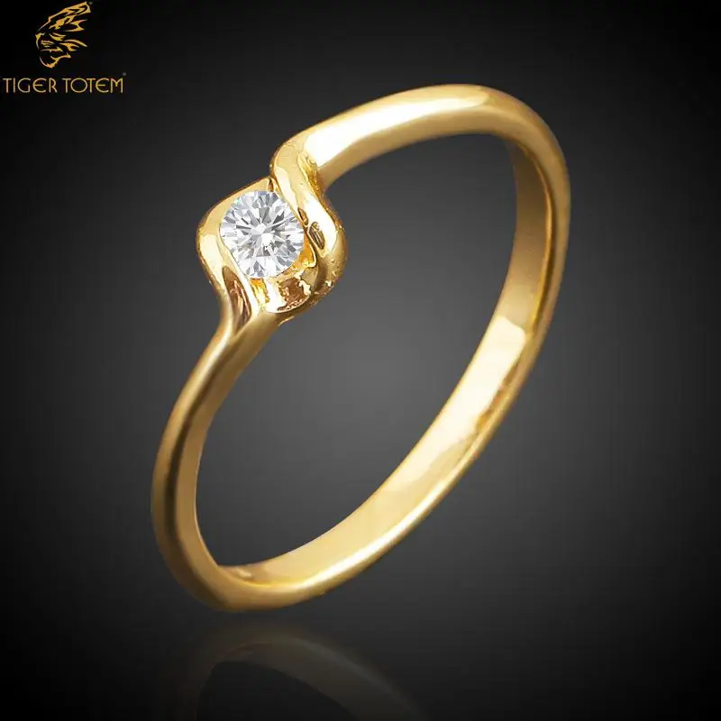 Free Shipping 18 K hot popular luxury zircon crystal Ring Copper rings New Fashion Jewelry charm Women jewelry bague femme 33528
Free Shipping 18 K hot popular luxury zircon crystal Ring Copper rings New Fashion Jewelry charm Women jewelry bague femme 33528
