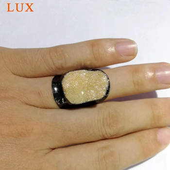 Champagne Harley Druzy Ring Natural Agates Titanium Druzy Ring Champagne black Rings Brilliant Drusy Gems Geode Jewelry Ring
Champagne Harley Druzy Ring Natural Agates Titanium Druzy Ring Champagne black Rings Brilliant Drusy Gems Geode Jewelry Ring