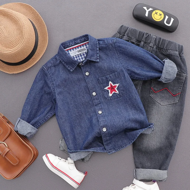 autumn new children's wear boys children's jeans long sleeved shirts baby jeans.
autumn new children's wear boys children's jeans long sleeved shirts baby jeans.
