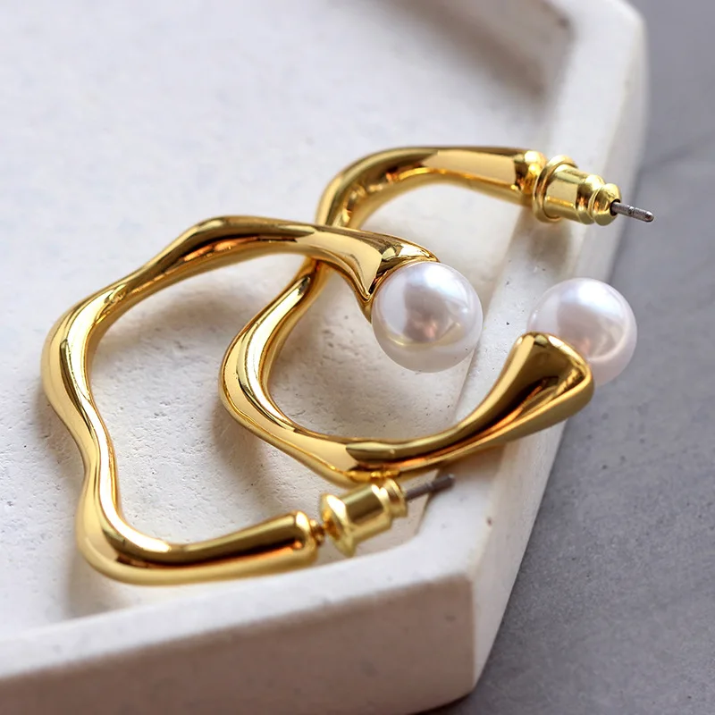 Wind simple irregular geometric line earrings Elegant cool wind imported pearl earrings earrings female
Wind simple irregular geometric line earrings Elegant cool wind imported pearl earrings earrings female